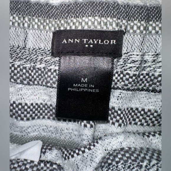 Striped Charcoal and White Ann Taylor Skirt Size Medium 
Business Casual Church - Picture 6 of 6